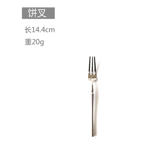 New Silver Cutlery Luxury 304 Stainless Steel Dinnerware Set Mirror Polishing Tableware Set Dinner Knife Dessert Fork Spoon