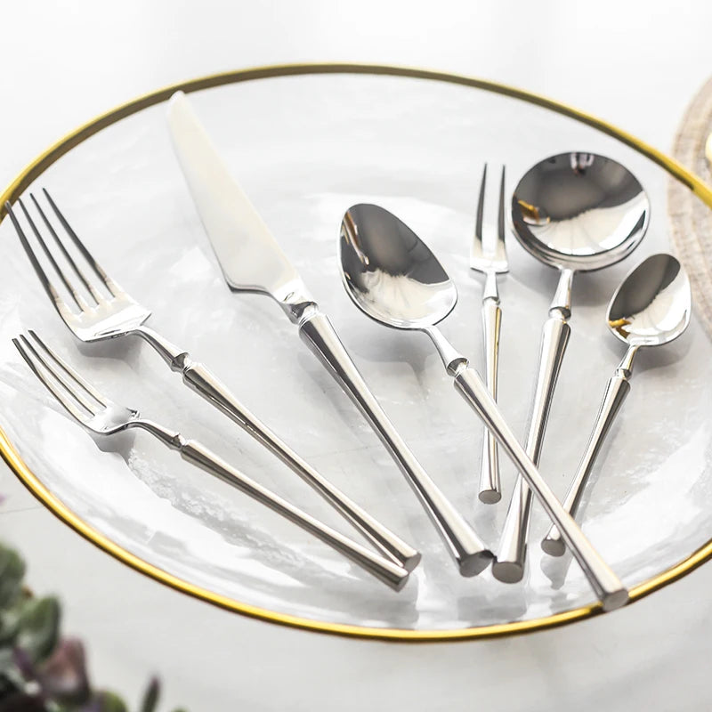 New Silver Cutlery Luxury 304 Stainless Steel Dinnerware Set Mirror Polishing Tableware Set Dinner Knife Dessert Fork Spoon