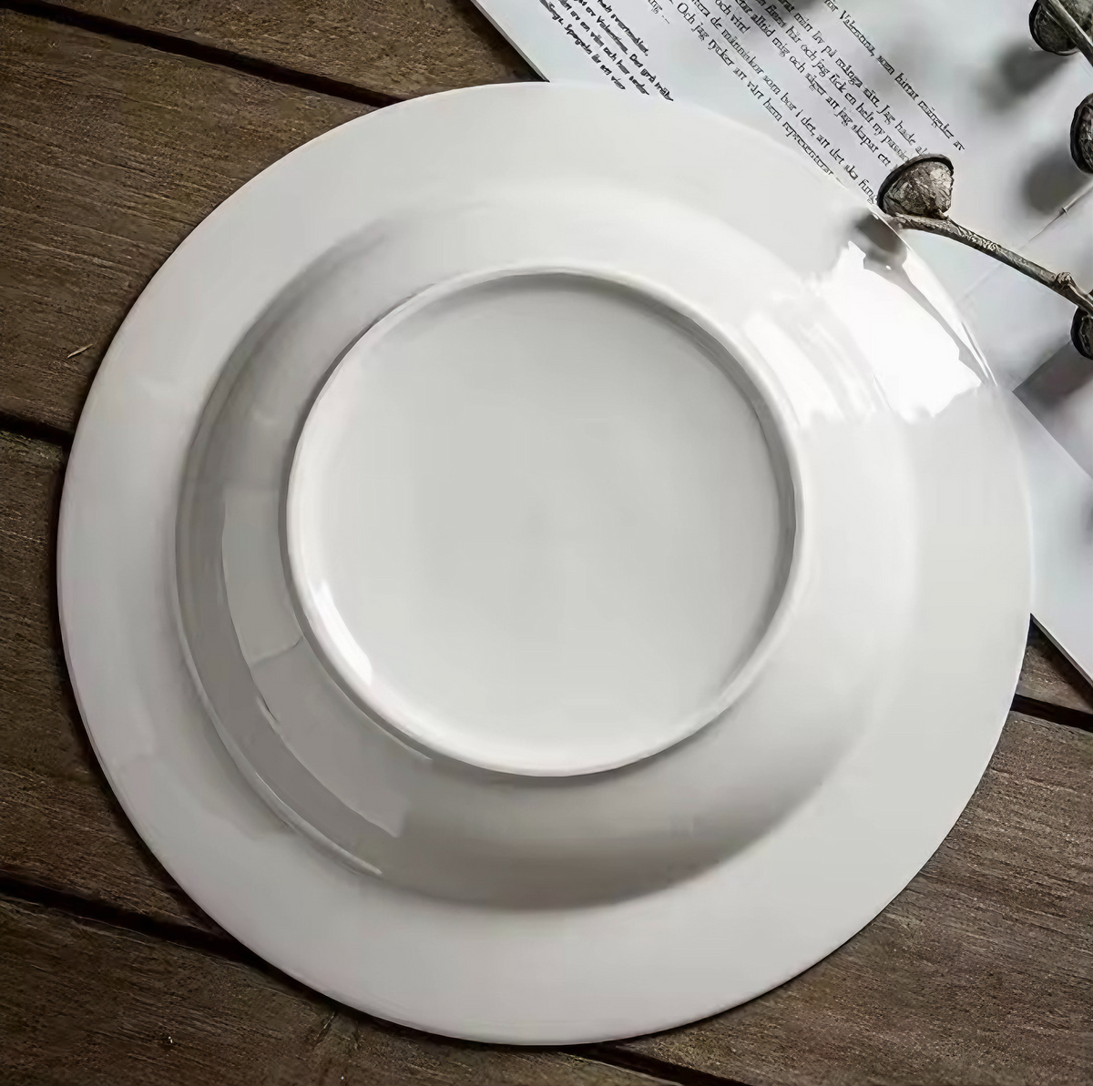 Prato de Porcelana com borda texturizada
